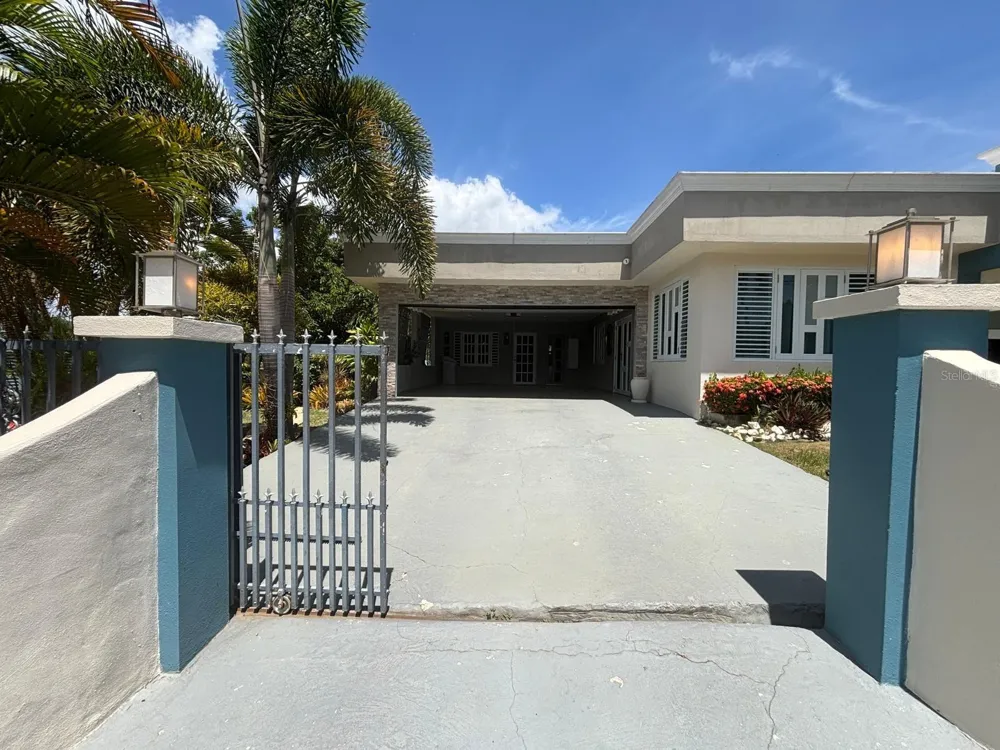 2 RAMAL 685 BO TIERRAS NUEVAS SEC LOS RABANOS Manati, PR 00674