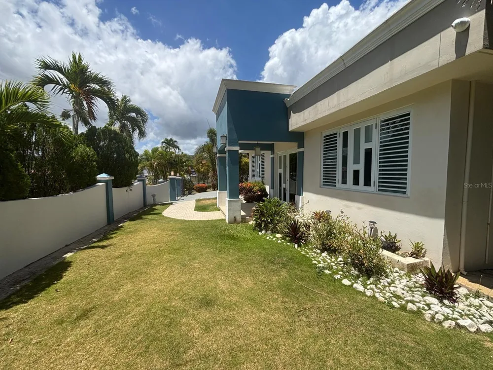2 RAMAL 685 BO TIERRAS NUEVAS SEC LOS RABANOS Manati, PR 00674