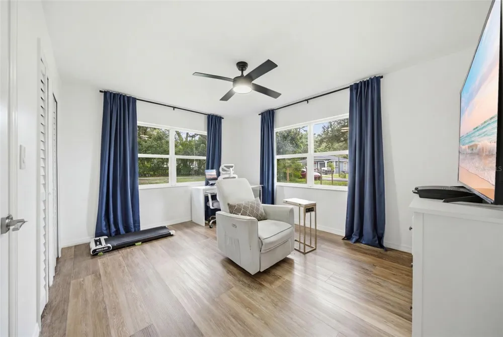 8719 TEMPLE AVENUE Tampa, FL 33617