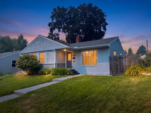 471 White Bear Avenue