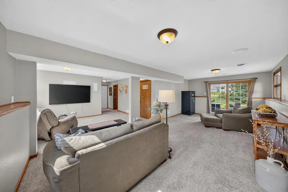 177 2nd Avenue SE Mazeppa, MN 55956