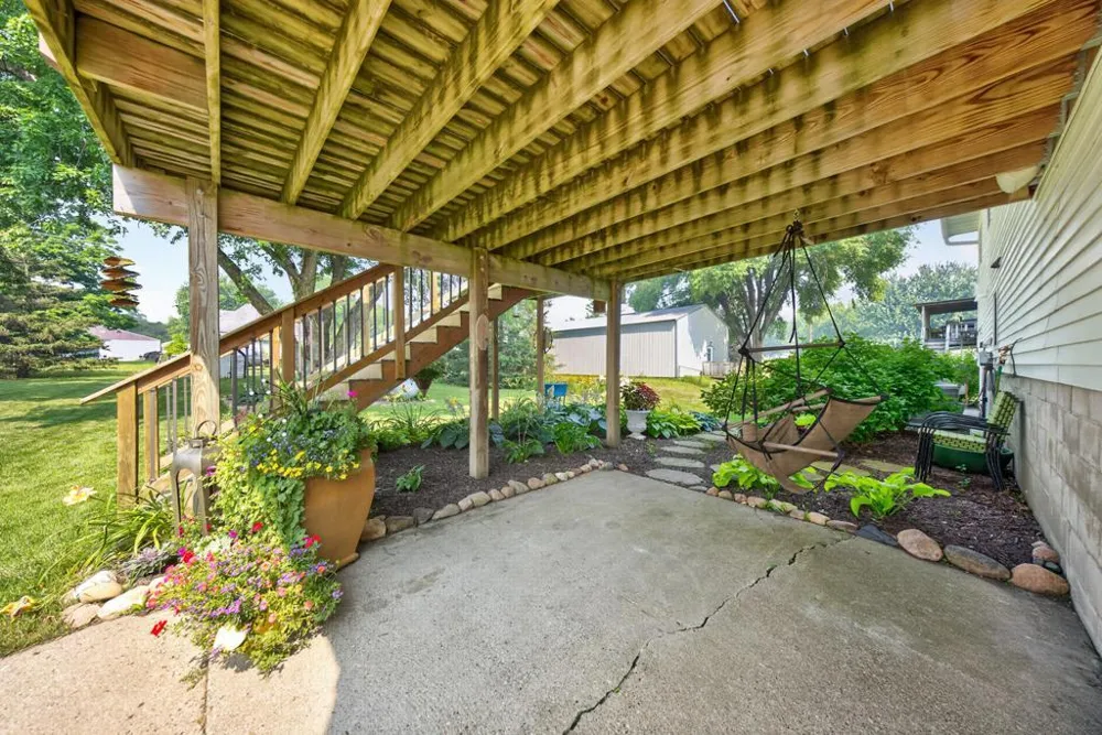 177 2nd Avenue SE Mazeppa, MN 55956