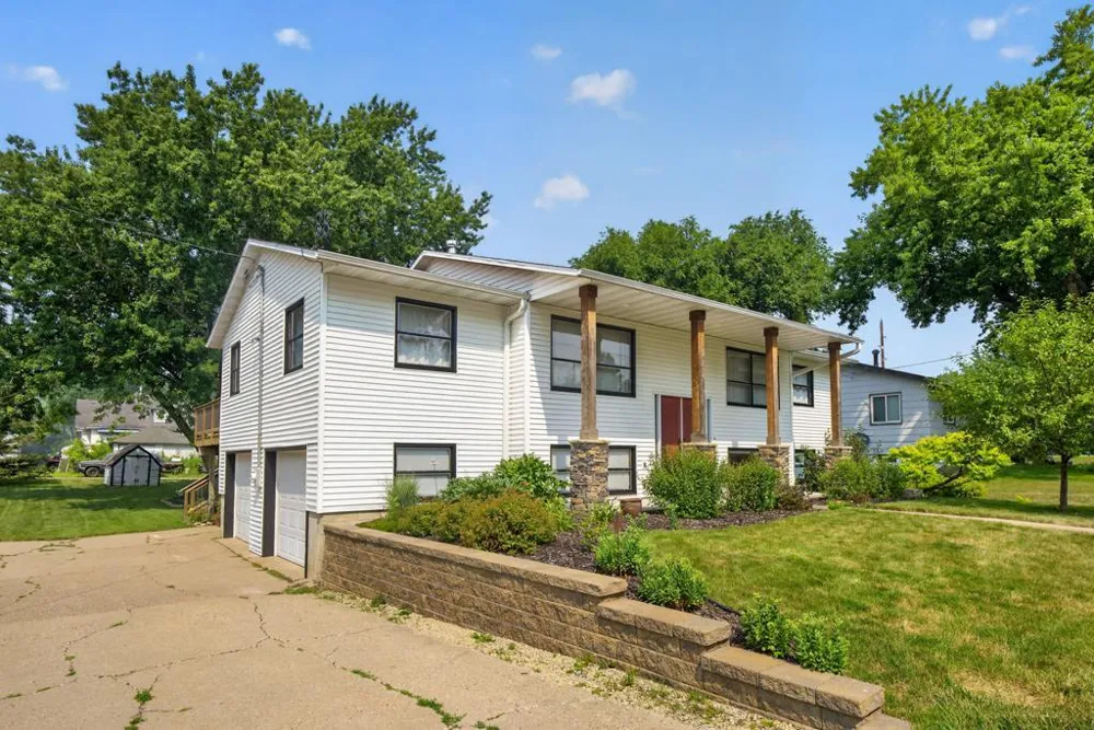 177 2nd Avenue SE Mazeppa, MN 55956