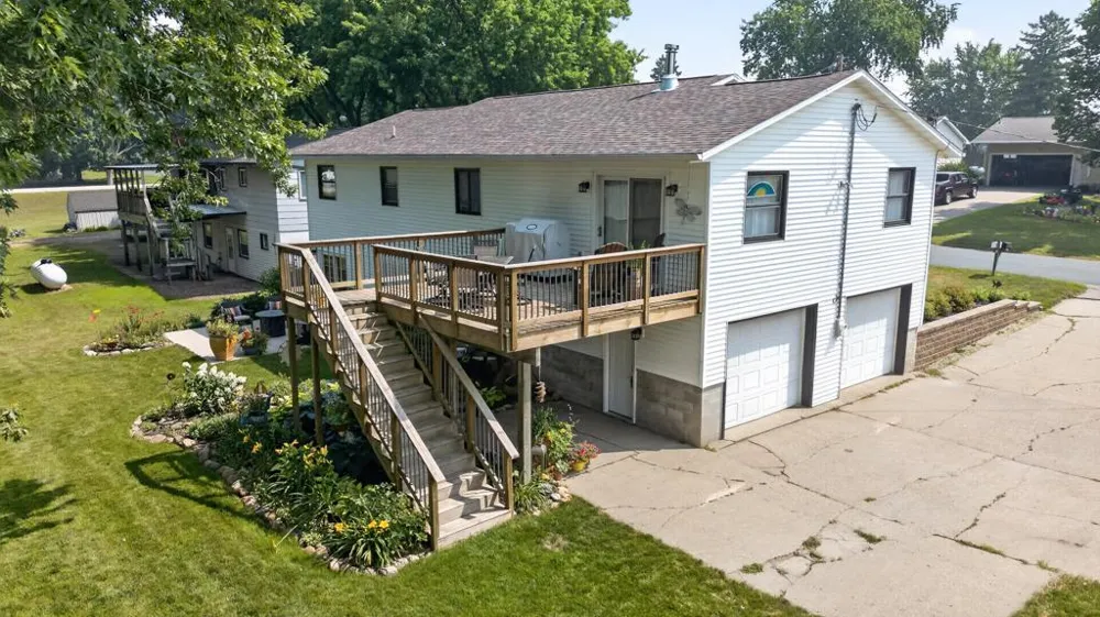 177 2nd Avenue SE Mazeppa, MN 55956