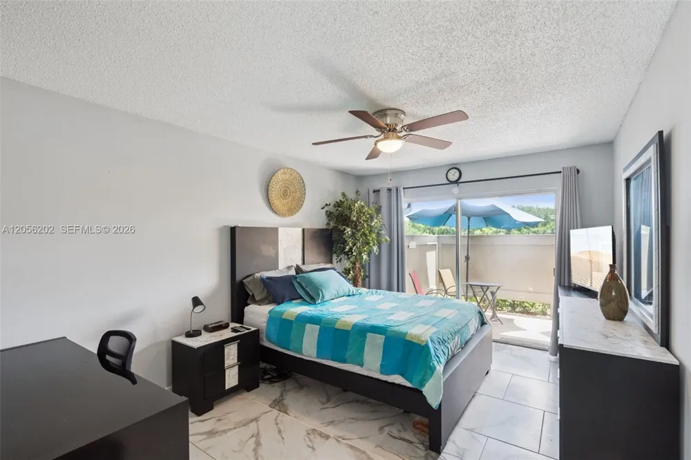 4541 ring neck road #35-A Orlando, FL 32808