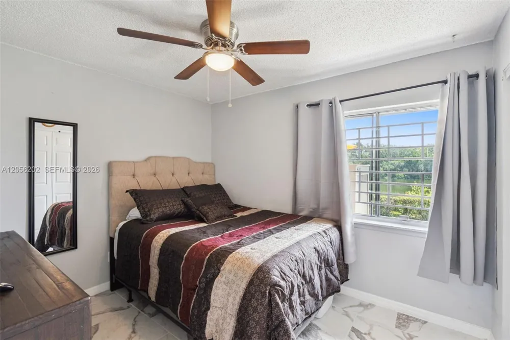 4541 ring neck road #35-A Orlando, FL 32808