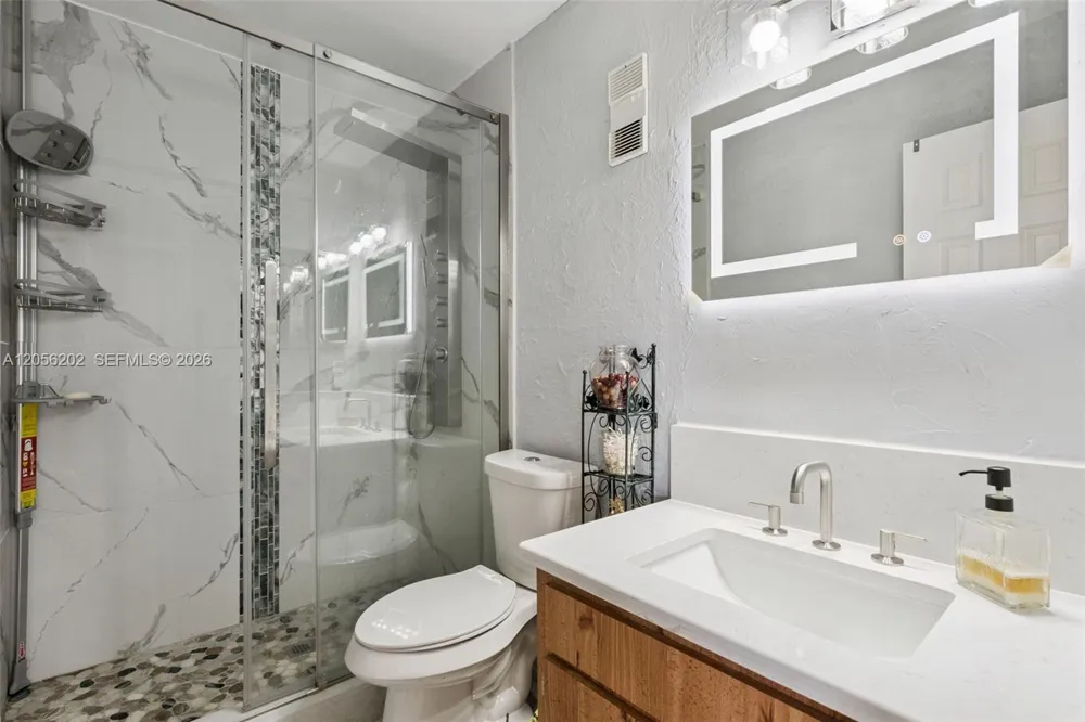 4541 ring neck road #35-A Orlando, FL 32808