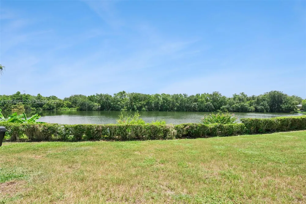 4541 ring neck road #35-A Orlando, FL 32808