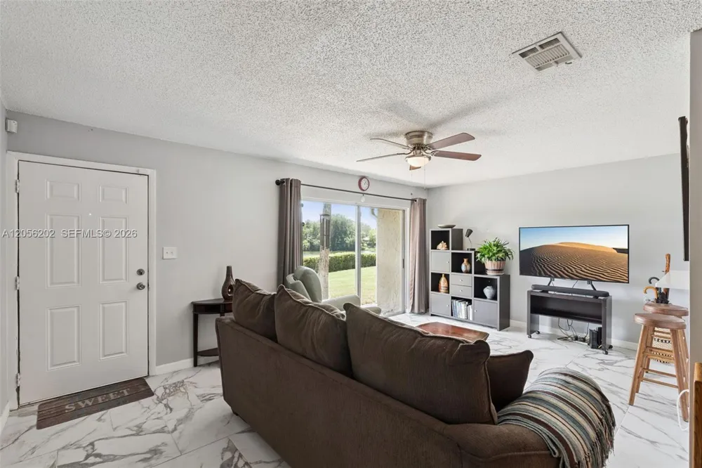 4541 ring neck road #35-A Orlando, FL 32808