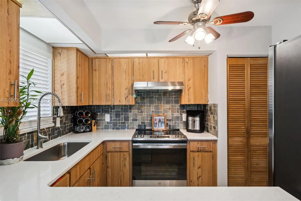 4541 ring neck road #35-A Orlando, FL 32808
