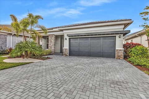 10161 TIMBER CREEK WAY