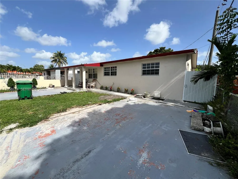 11970 SW 4th Ter Miami, FL 33184