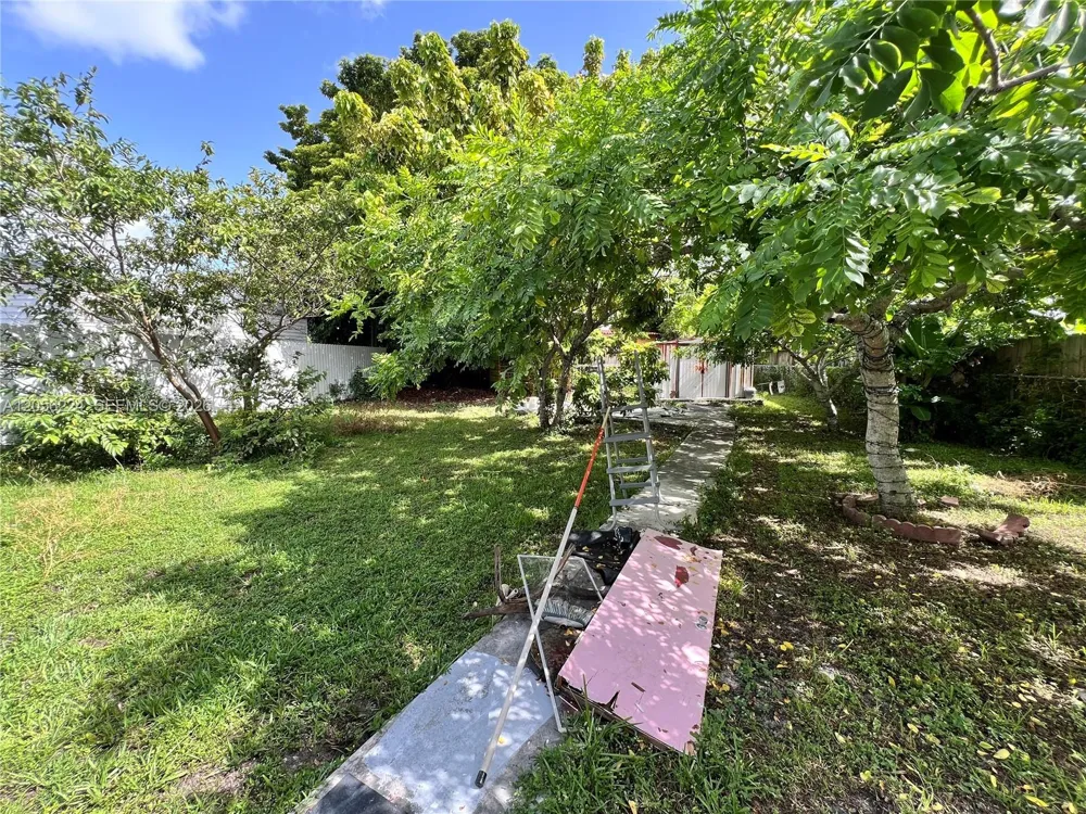 11970 SW 4th Ter Miami, FL 33184