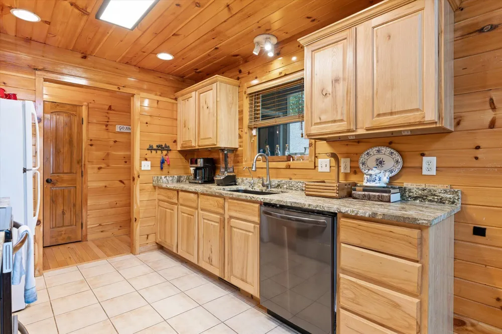 13123 Eldridge Road Harrison, TN 37341
