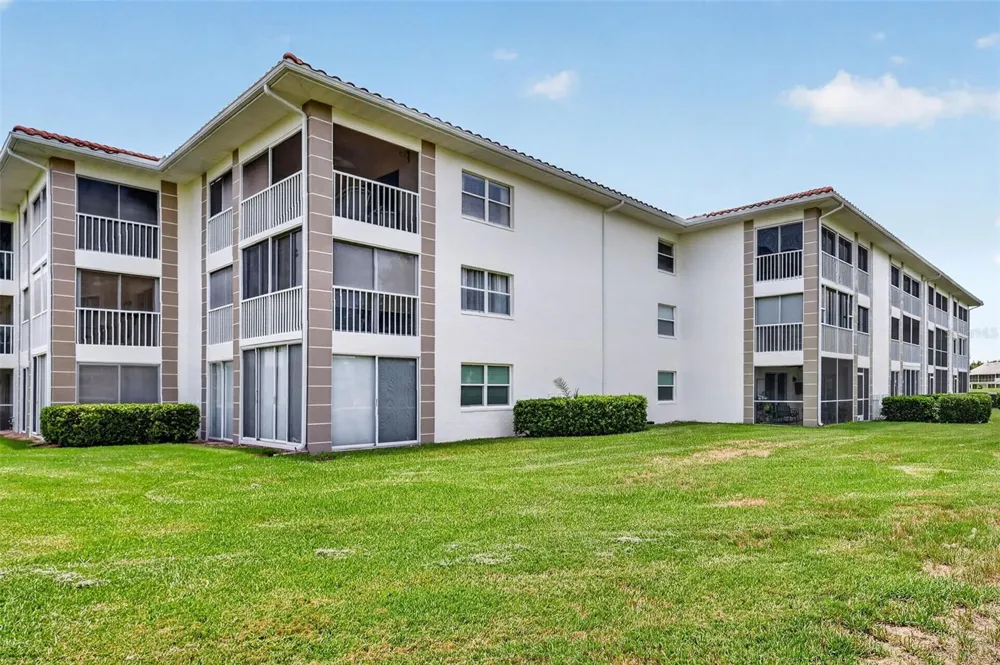 6505 STONE RIVER ROAD #308 Bradenton, FL 34203