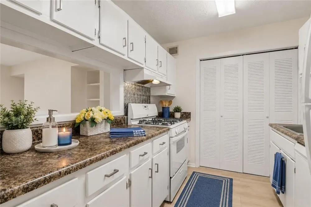 101 Dunbar Drive Dunwoody, GA 30338