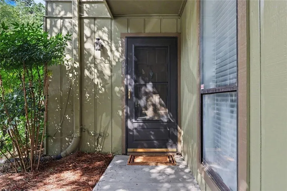 101 Dunbar Drive Dunwoody, GA 30338