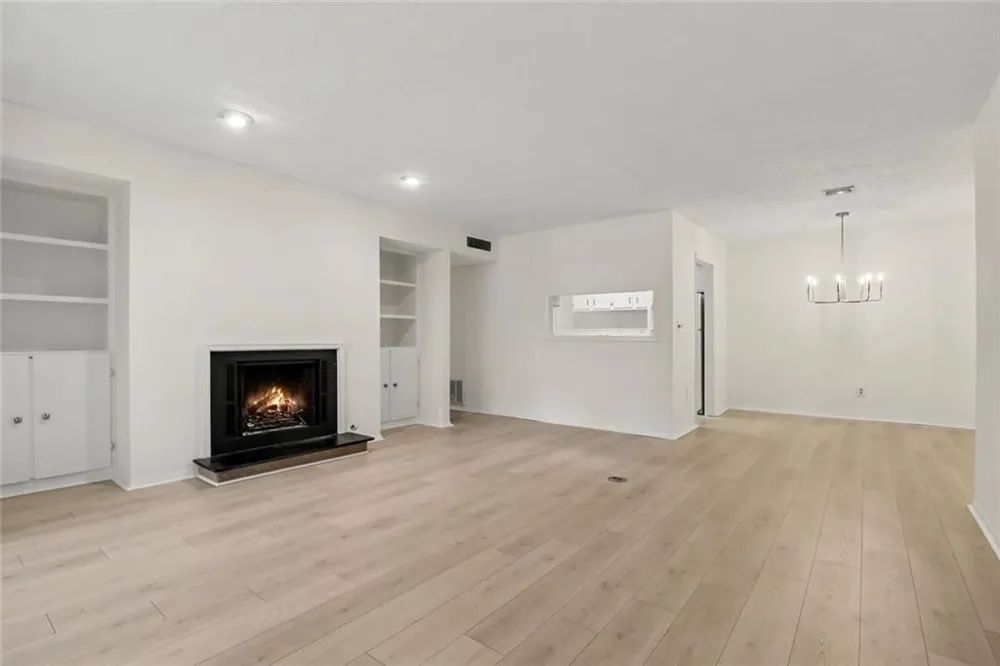 101 Dunbar Drive Dunwoody, GA 30338