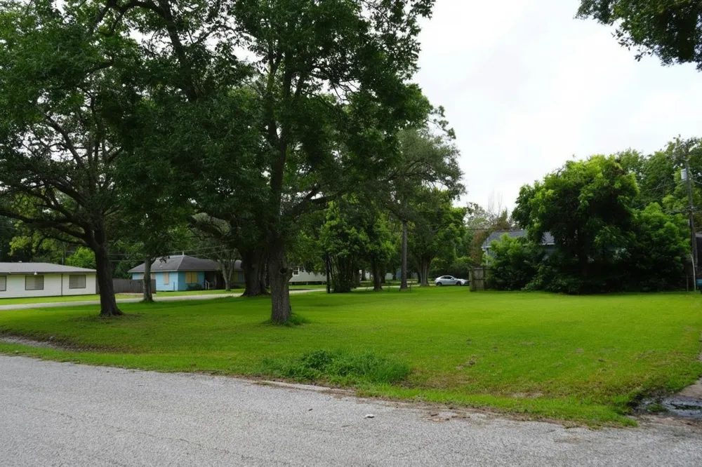 2606 Houston Drive La Marque, TX 77568