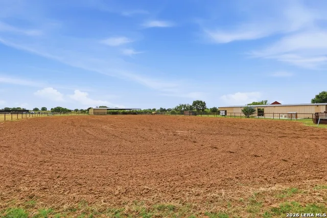 10085 Fm 775 La Vernia, TX 78121