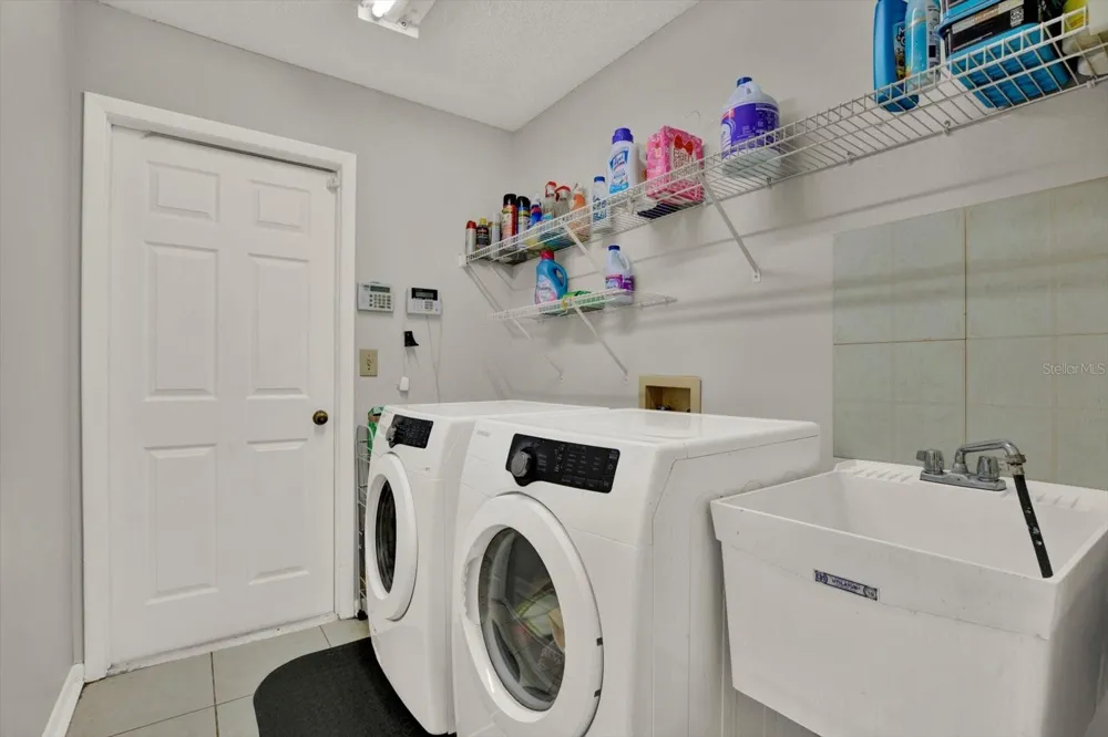 1805 TAWNEE PLACE Brandon, FL 33510