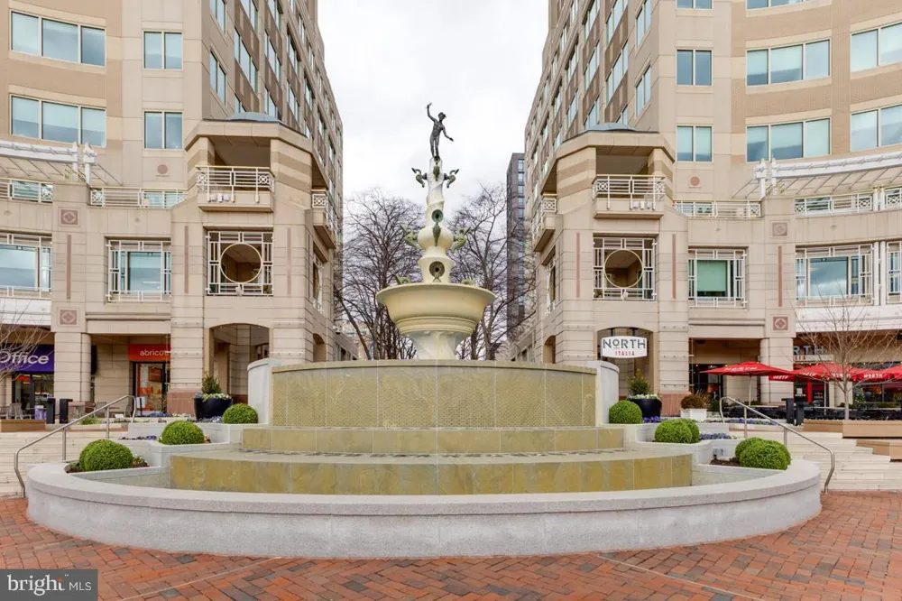 11595 PATRIOTIC LANE Reston, VA 20190