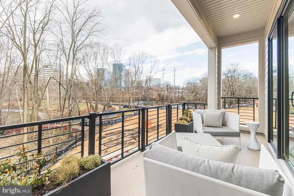 11595 PATRIOTIC LANE Reston, VA 20190