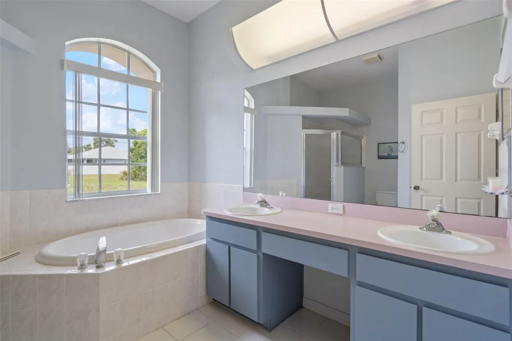 7401 BLACKBIRD AVENUE Weeki Wachee, FL 34613