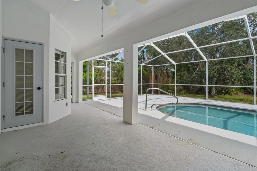 7401 BLACKBIRD AVENUE Weeki Wachee, FL 34613