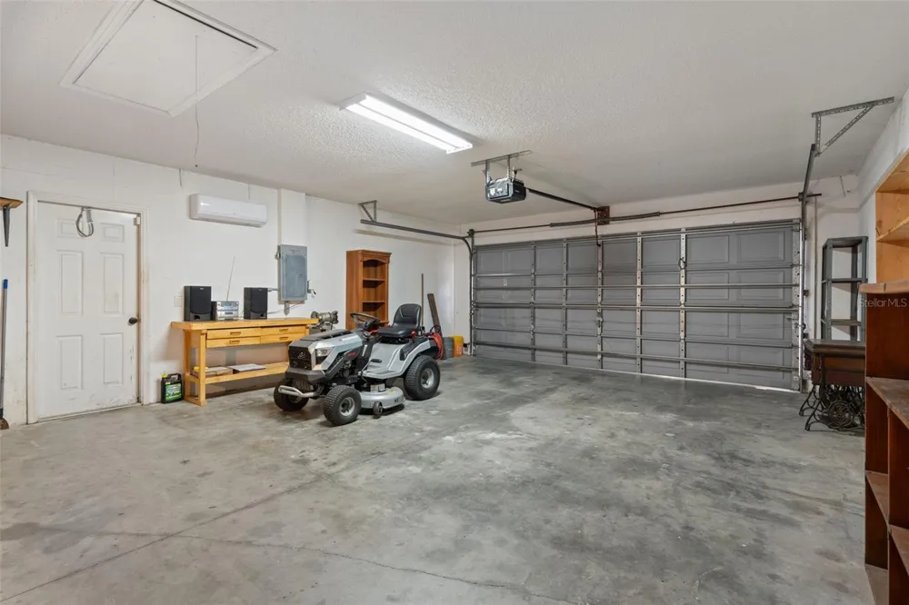 7401 BLACKBIRD AVENUE Weeki Wachee, FL 34613