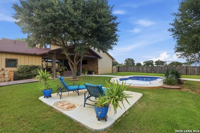 10085 Fm 775 La Vernia, TX 78121
