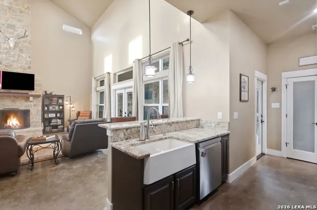 10085 Fm 775 La Vernia, TX 78121