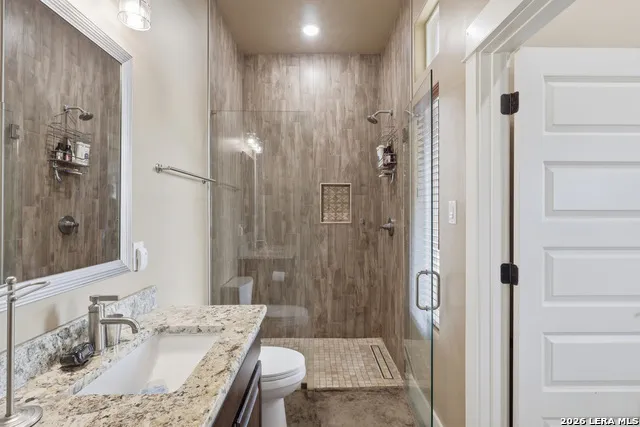 10085 Fm 775 La Vernia, TX 78121