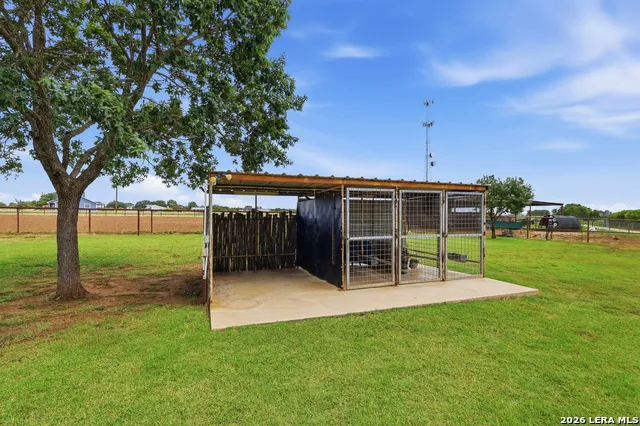 10085 Fm 775 La Vernia, TX 78121