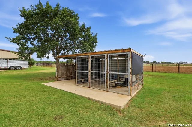 10085 Fm 775 La Vernia, TX 78121