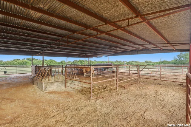 10085 Fm 775 La Vernia, TX 78121