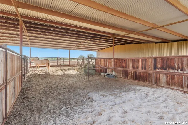 10085 Fm 775 La Vernia, TX 78121