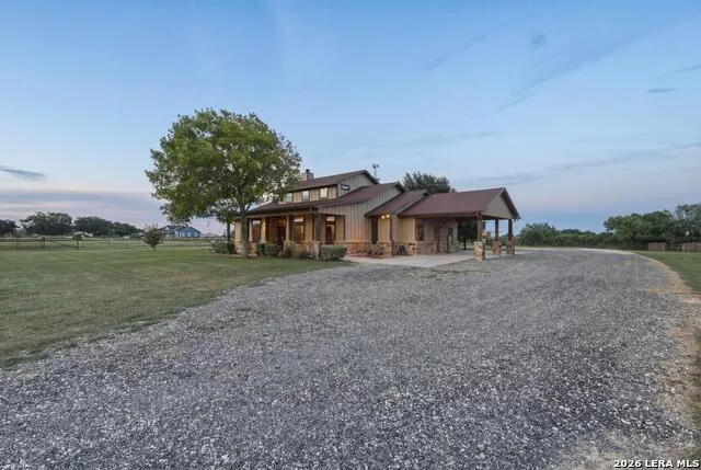 10085 Fm 775 La Vernia, TX 78121