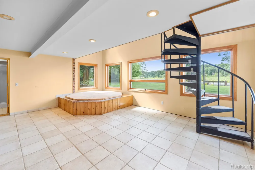 2354 Grove Park Road Fenton City, MI 48430