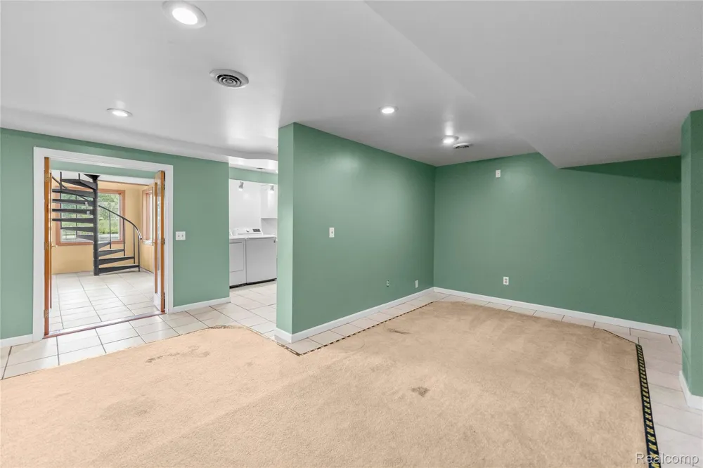 2354 Grove Park Road Fenton City, MI 48430