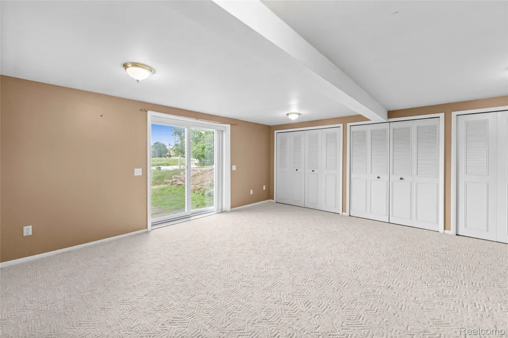 2354 Grove Park Road Fenton City, MI 48430