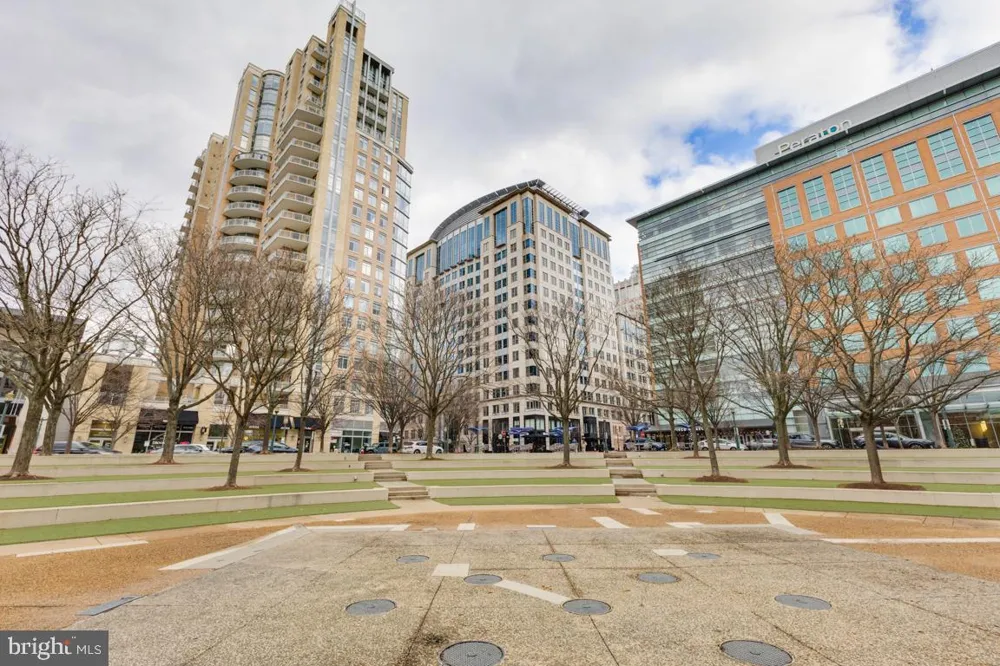 11579 PATRIOTIC LANE Reston, VA 20190