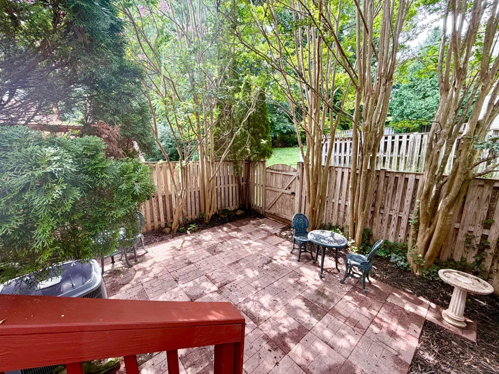 13847 WAKLEY COURT Centreville, VA 20121