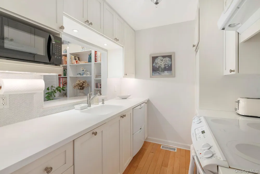 514 Pantigo Road #5 East Hampton, NY 11937