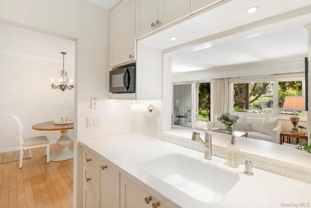 514 Pantigo Road #5 East Hampton, NY 11937