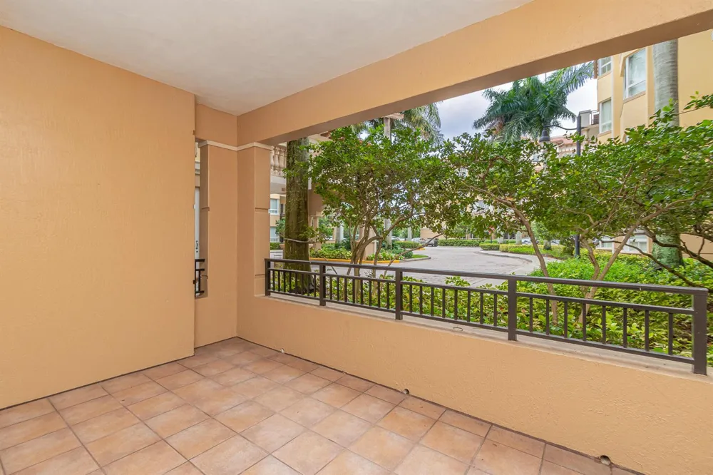 16101 EMERALD ESTATES DRIVE #146 Weston, FL 33331