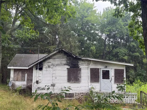 66 Arbutus Trail