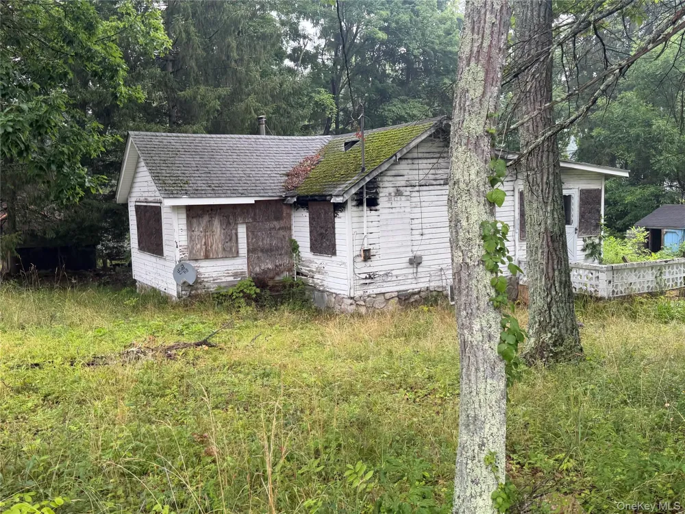 66 Arbutus Trail Wurtsboro, NY 12790