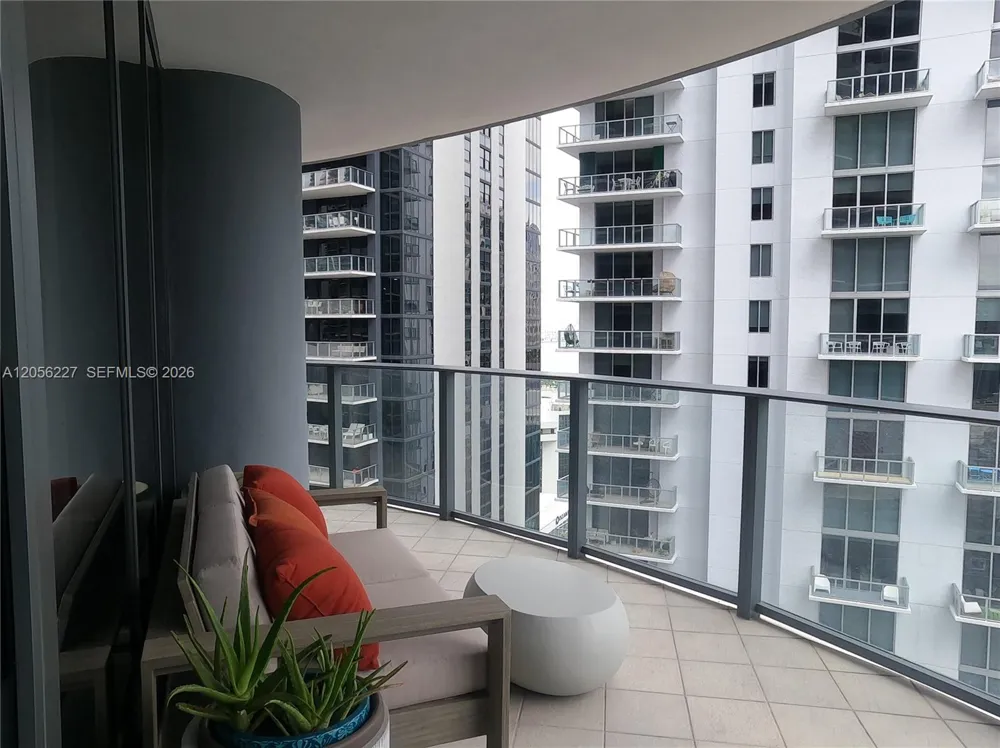 1000 Brickell Plaza #2301 Miami, FL 33131