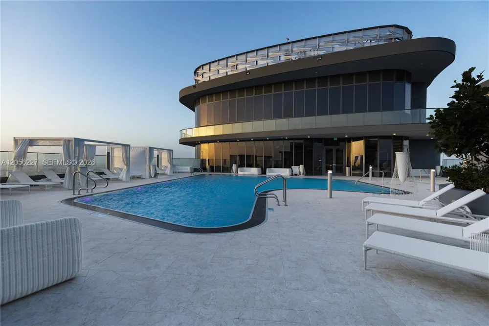 1000 Brickell Plaza #2301 Miami, FL 33131